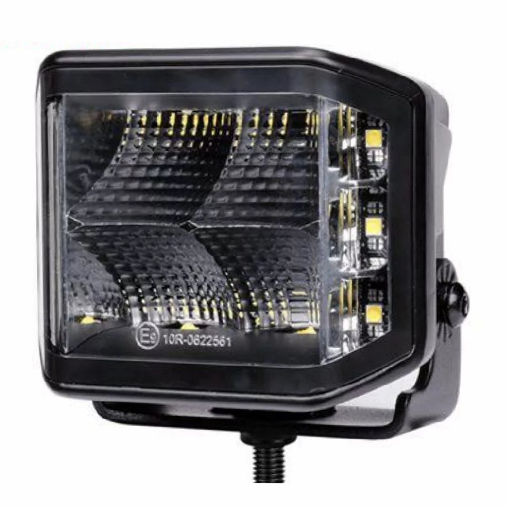 794701 - 4″ Side Shooter with Amber Warning Flasher, SAE/DOT Compliant